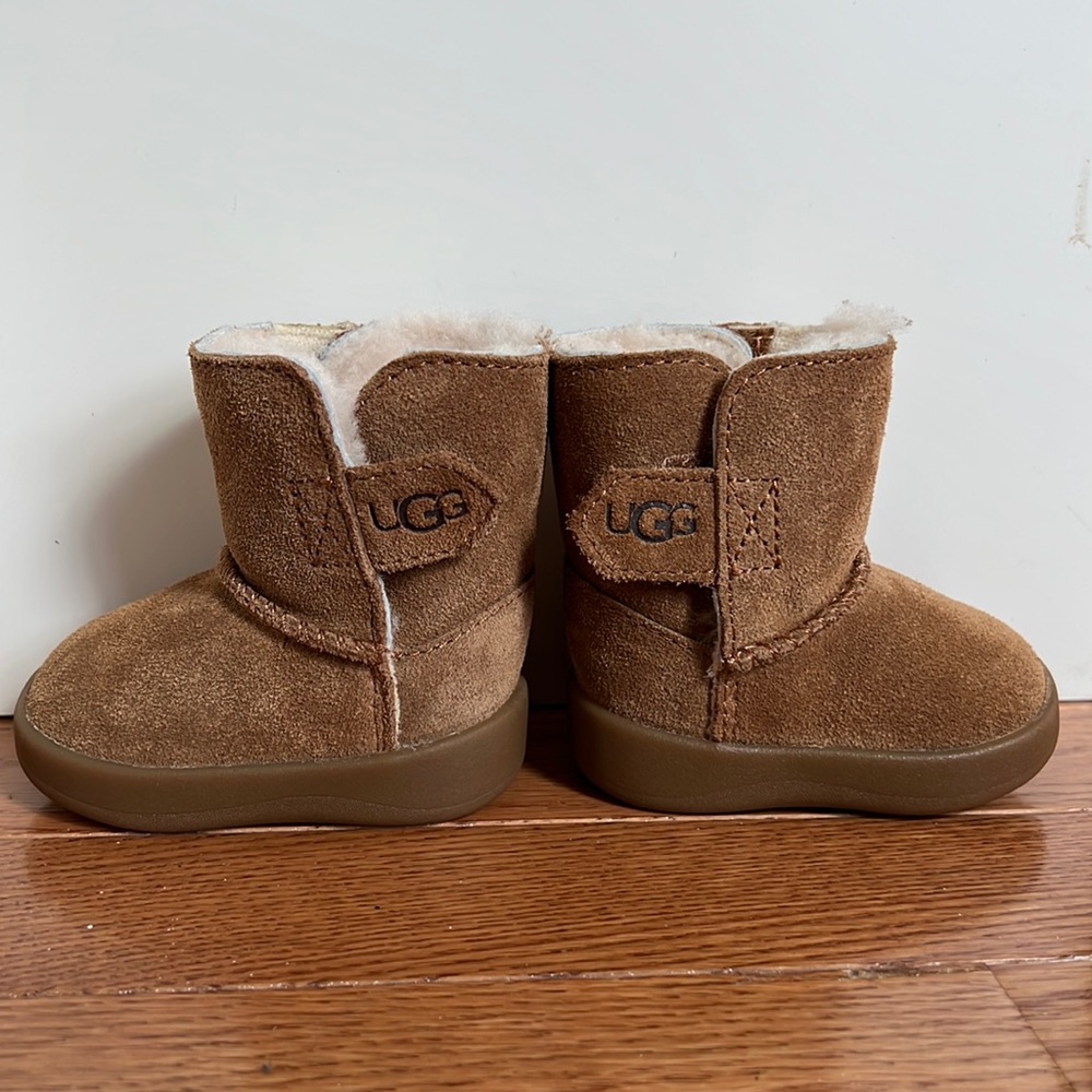 UGGS Keelan Suede Shearling Unisex Baby Booties Shoes Chestnut 0/1 NEW